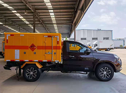 固始爆破器材运输车